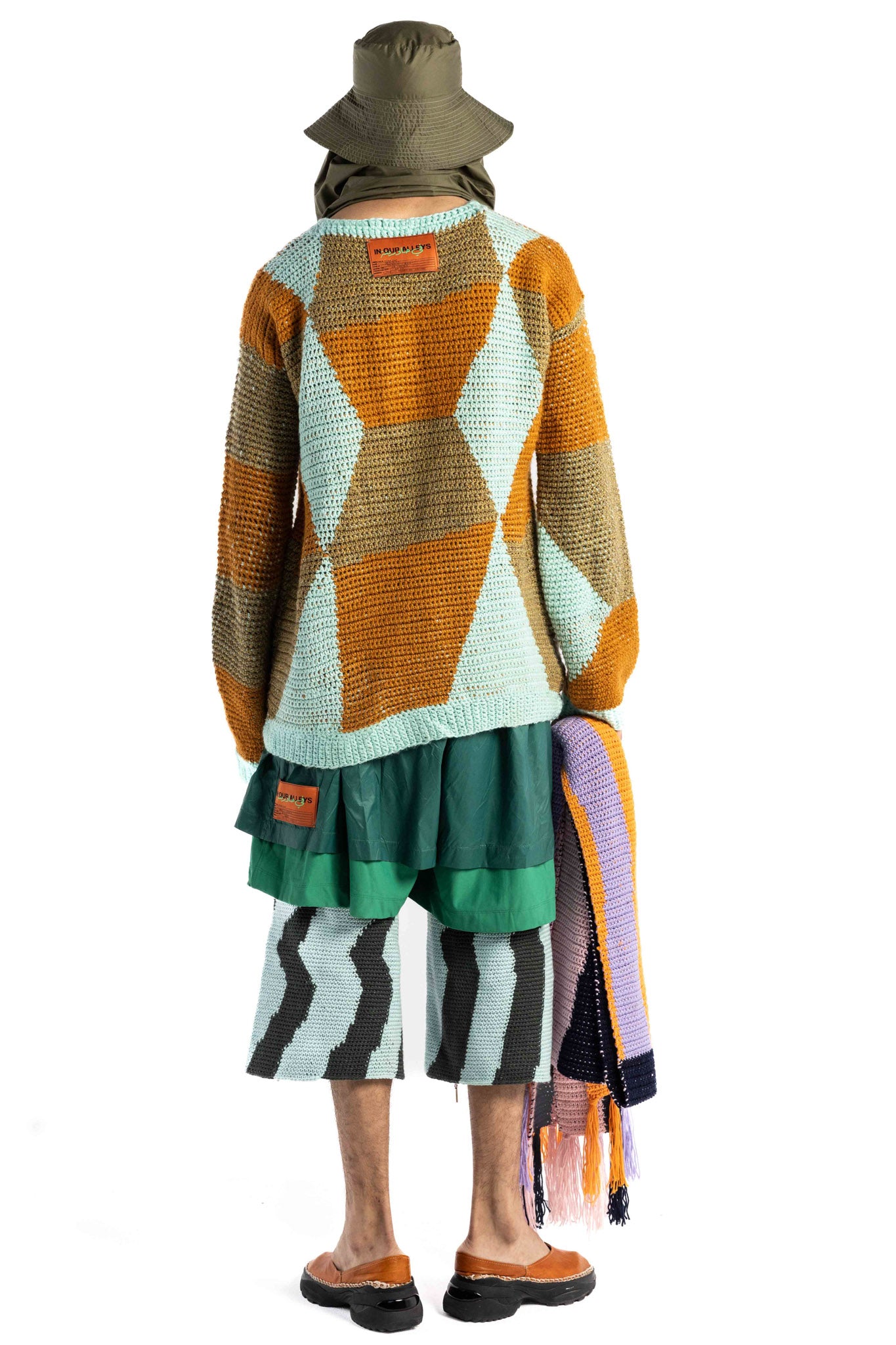 BANHA SWEATER