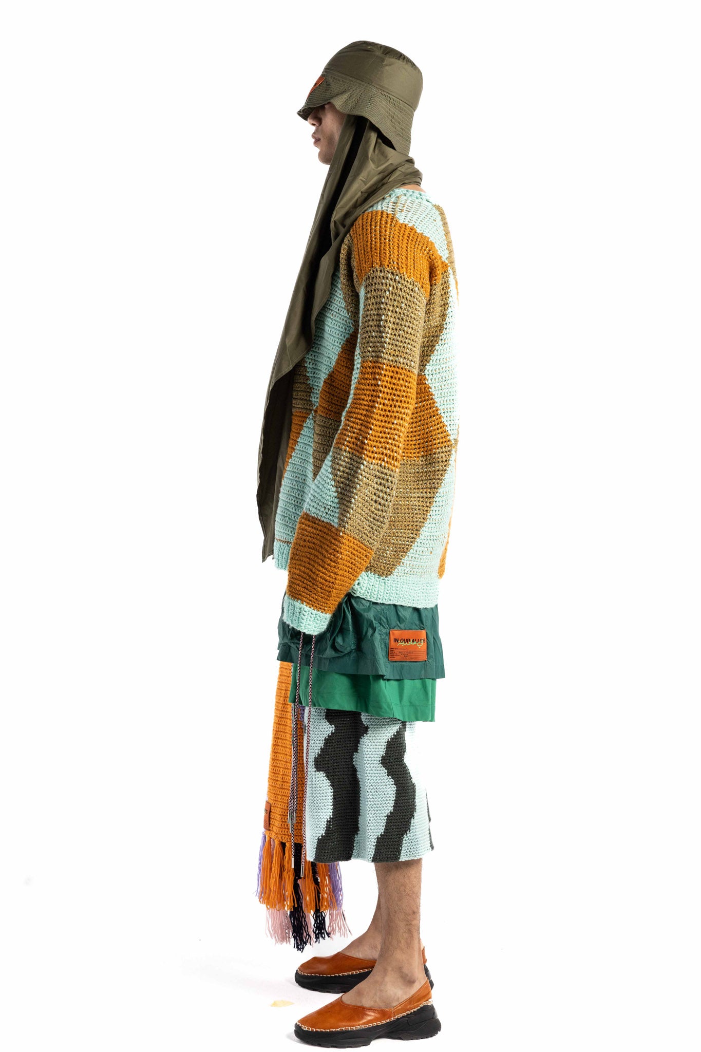 BANHA SWEATER